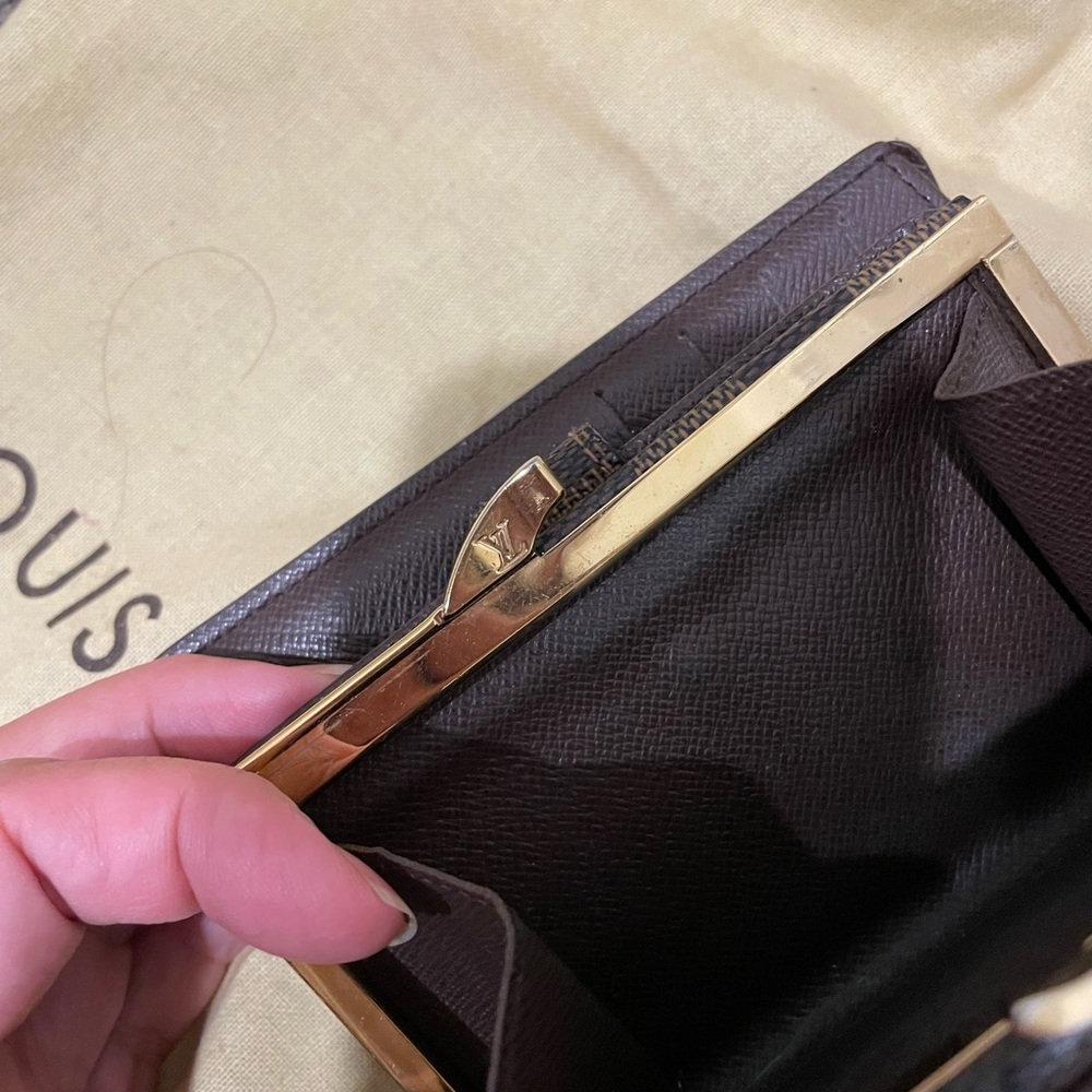 Loui Vuitton Wallet